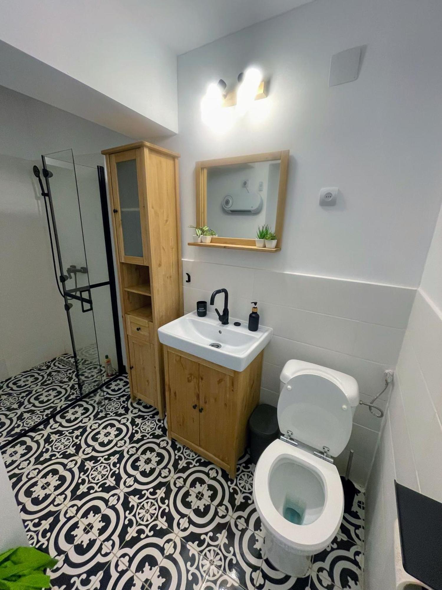 Small Apartment - Historic House Cluj-Napoca Luaran gambar